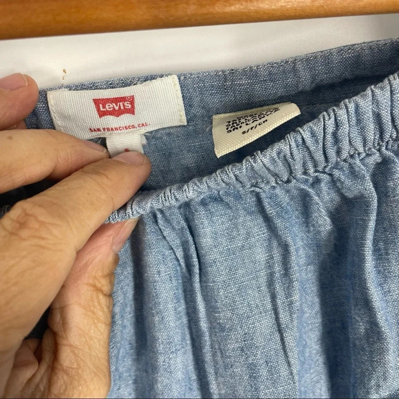 Levi’s Linen cotton blend button back womens shirt Small - Picture 4 of 5